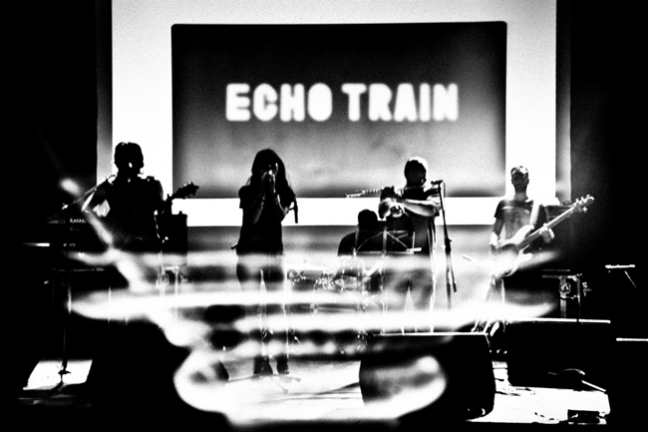 echo train